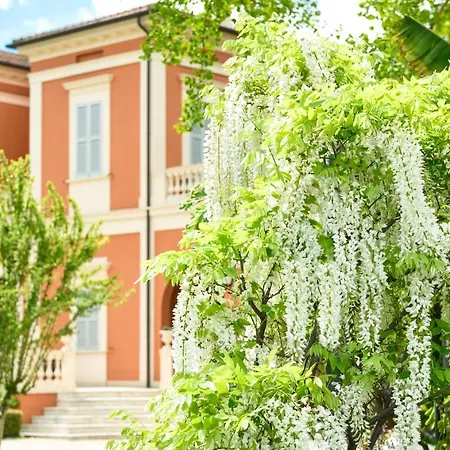 Alfredo Bed & Breakfast *